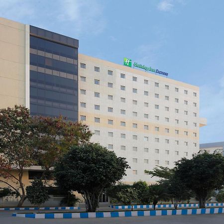Holiday Inn Express Hyderabad Hitec City By Ihg Exterior foto